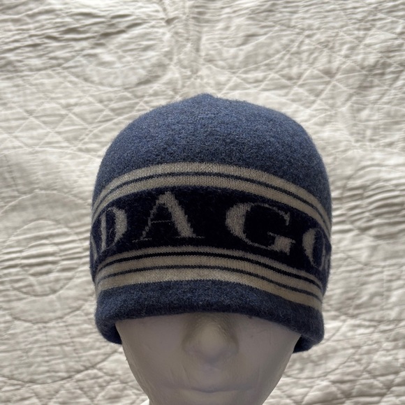 Canada Goose Wool Beanie - Picture 2 of 13